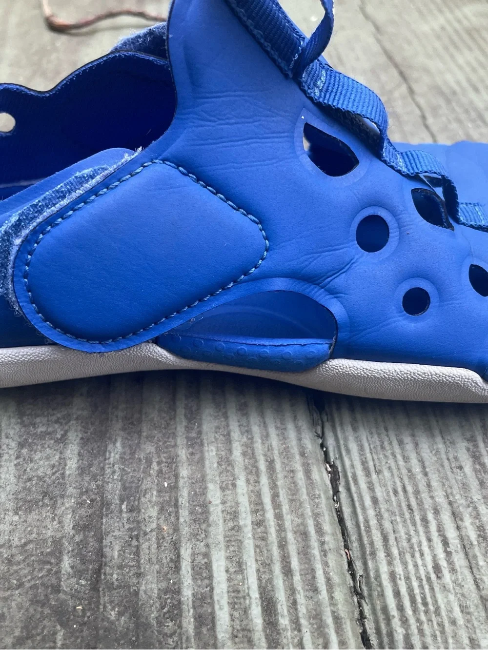 Nike Kids Royal Blue Water Clog Sandals size 1 kids